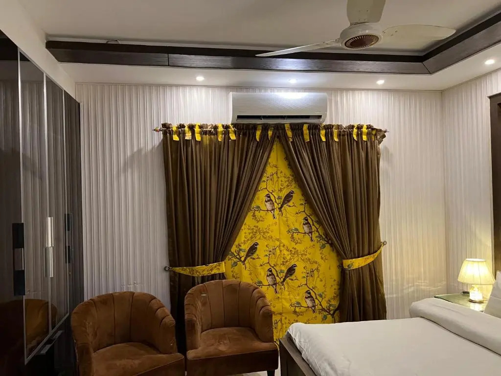 Vactional Villa Dha Phase 6 Lahore ,Three Bed Room Full House