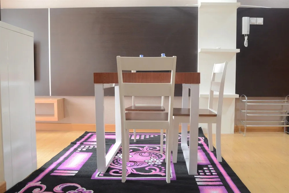New Furnish 1BR Apartment The Oasis near Lippo Cikarang
