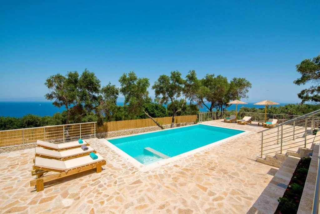 Tania Villa - Elegant 4 BR Villa With Private Pool
