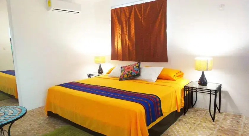 Casa Naranja