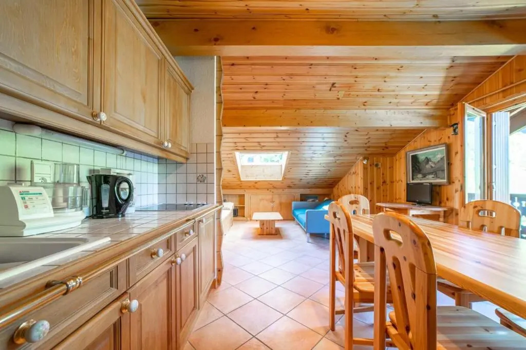 Furnished apartment near village and lifts