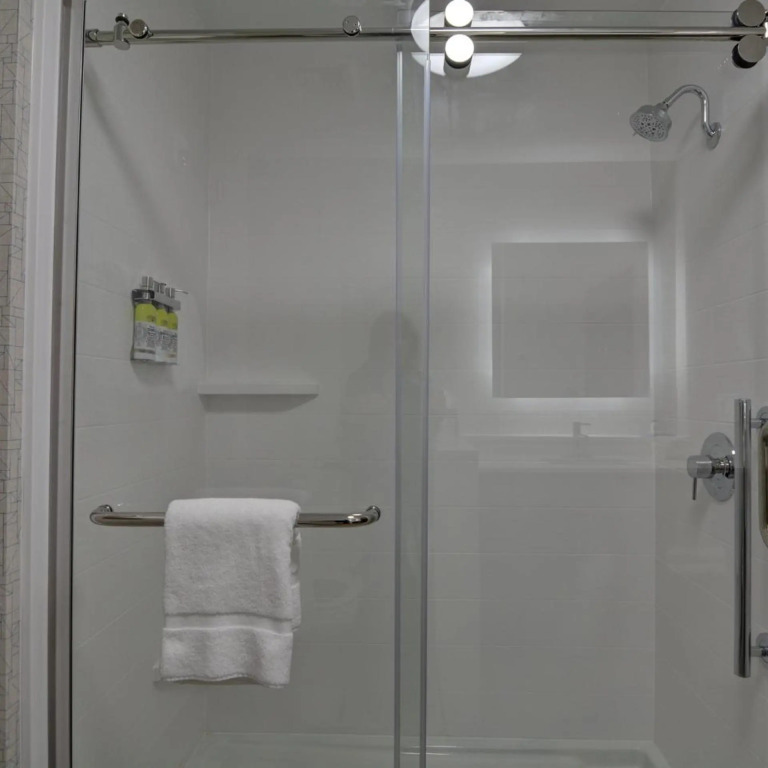 Holiday Inn Express & Suites Greenville - Taylors by IHG