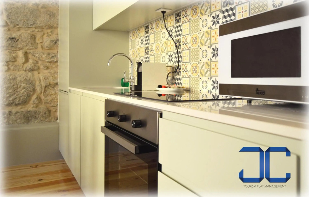 Click! Apartment by JC