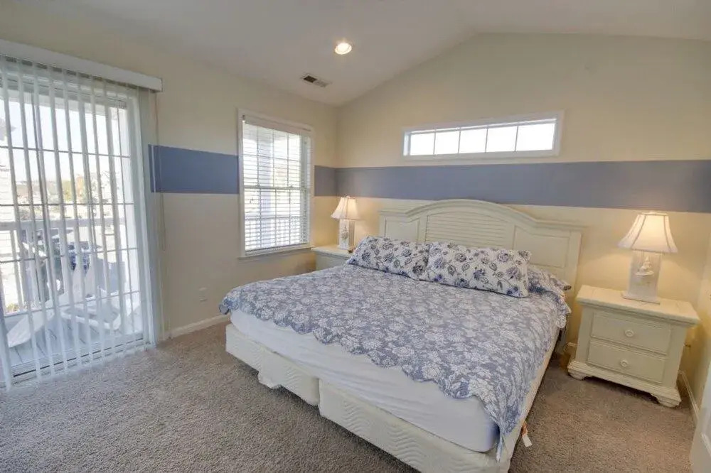 Boards Edge 101 - 4 Br Townhouse
