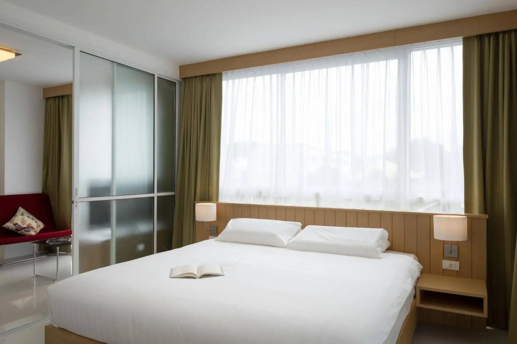 The Wide Suites