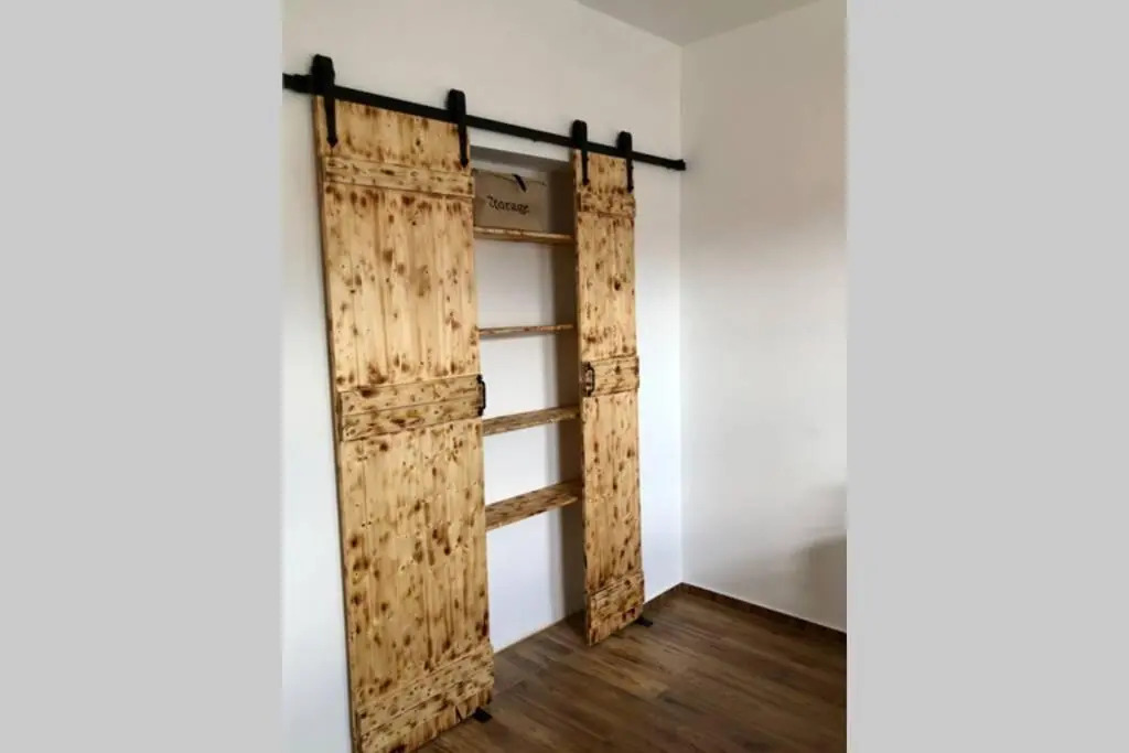Liebevoll Sanierte, Großzugige Stadtwohnung, 70 Qm