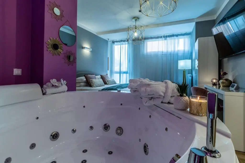 4 Star Suite SPA - Self Check-In