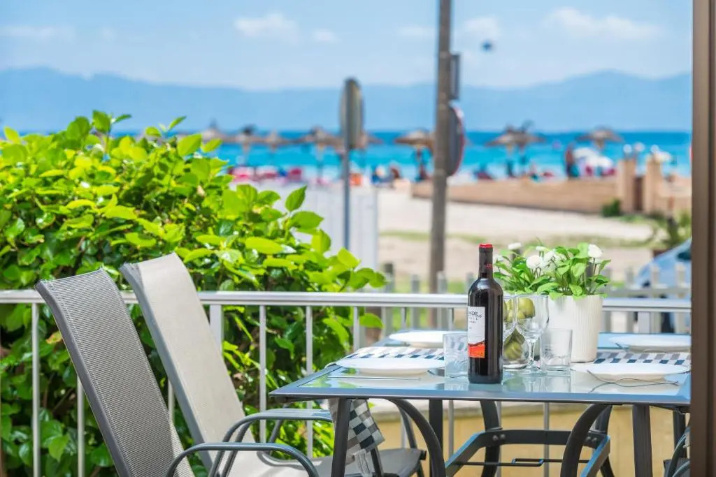 Sea Side 4, Adosado Primera Línea Playa Alcudia by SM Holiday Properties