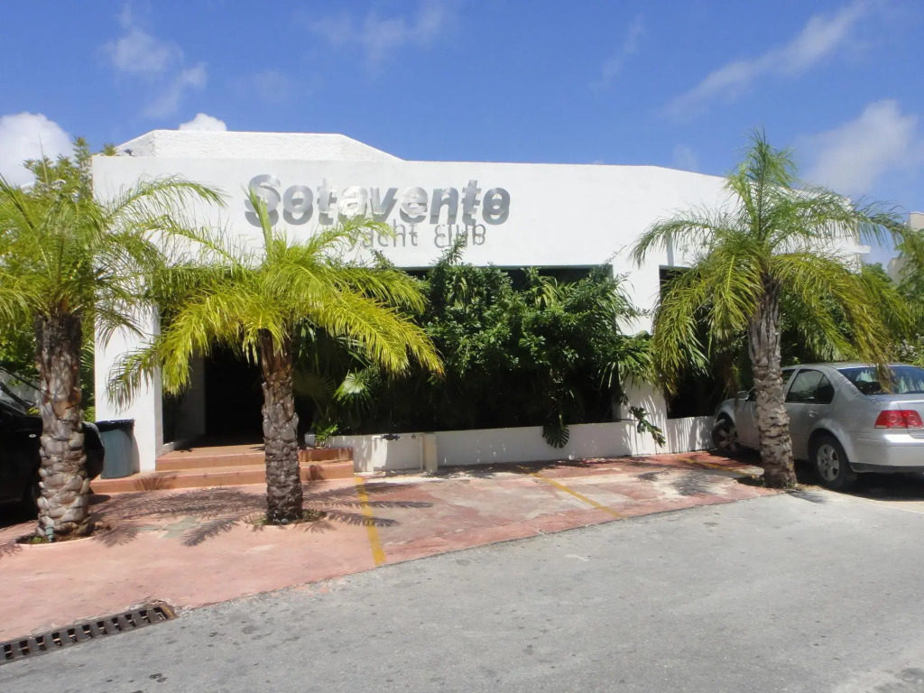 Sotavento Hotel & Yacht Club