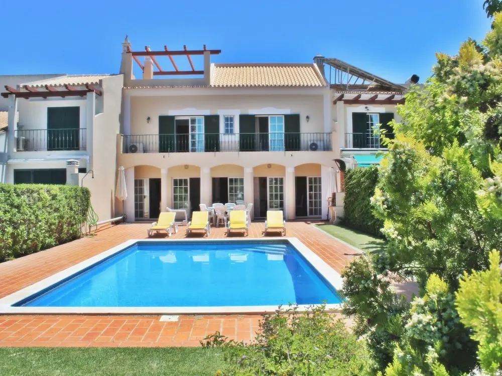 Villa Browns II