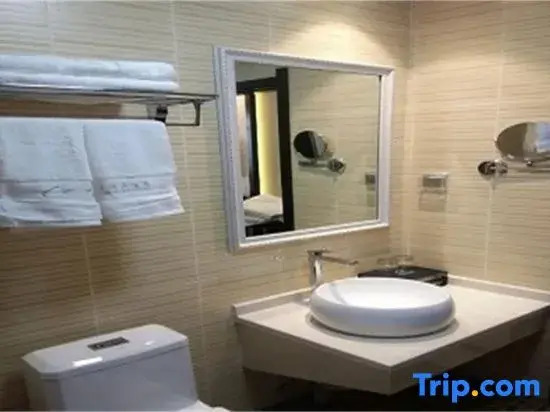 Wuwei Yunxuan Hotel