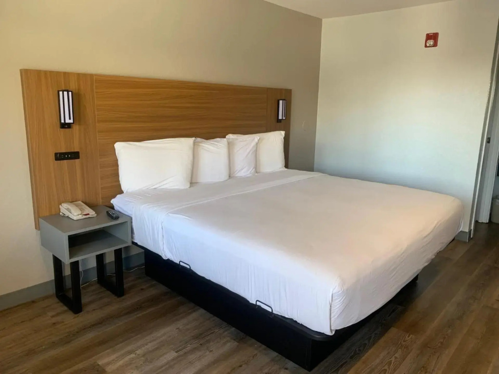 Motel 6-Santa Ana, CA