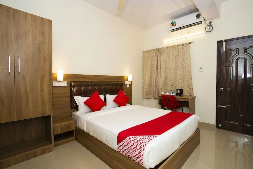 Oyo 18793 Prasad Residency