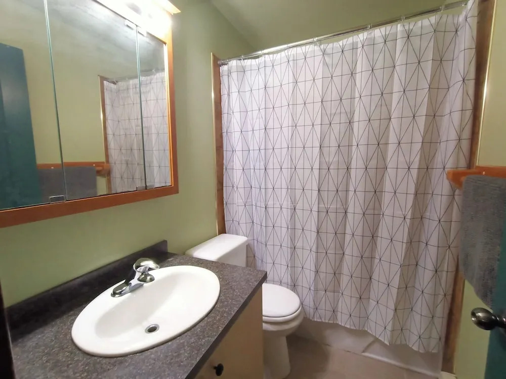 Golden Mountain View Suites