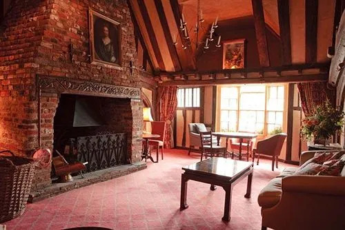 White Hart Hotel by Greene King Inns