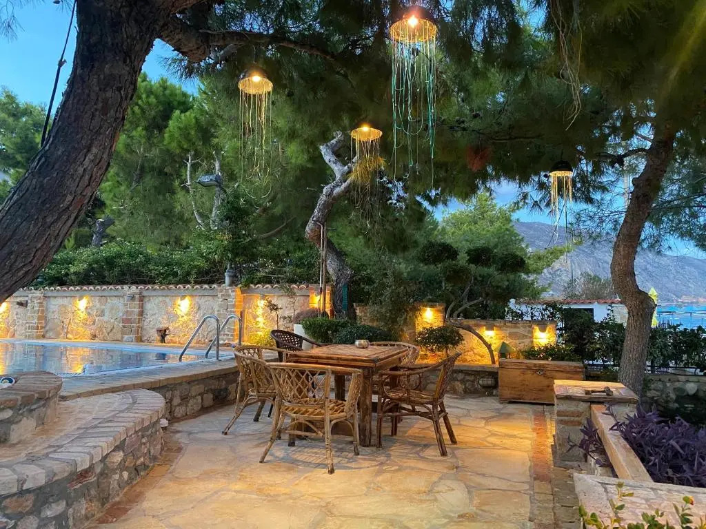 Kineta luxury House