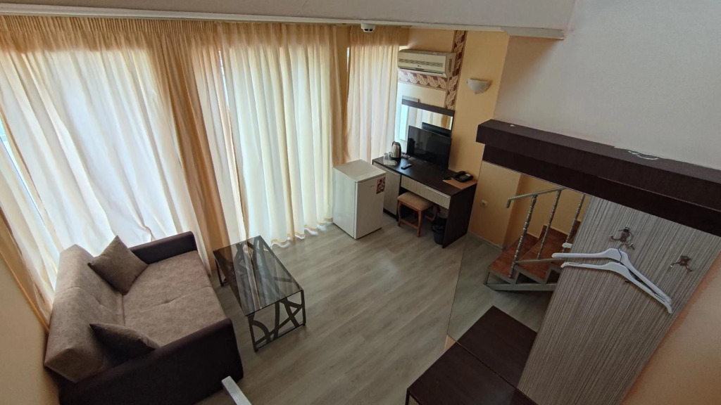 Lotos Hotel