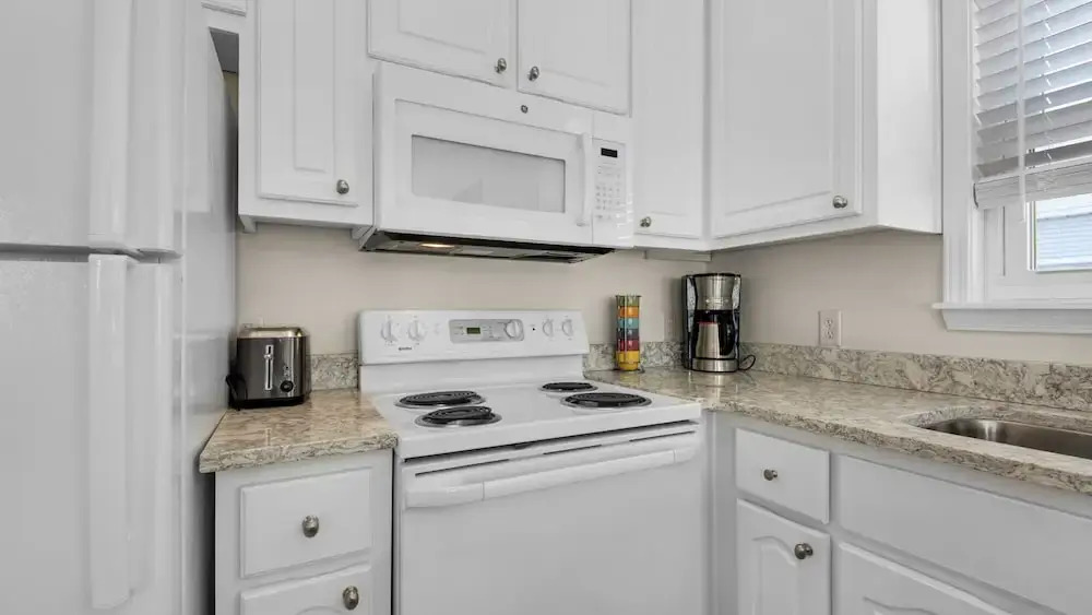 South of 30a~short Walk to the Beach, Restaurants and More!