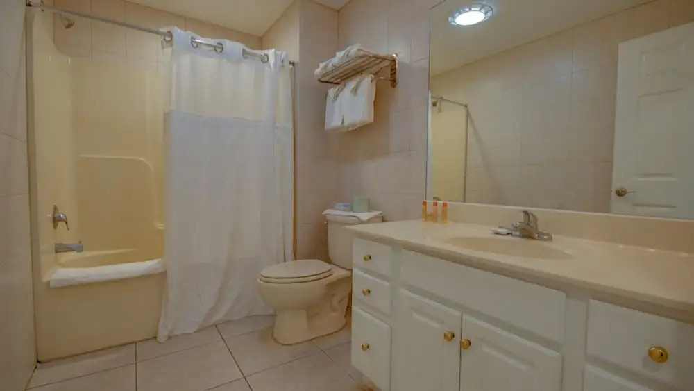 Americana Princess Suites/Condos