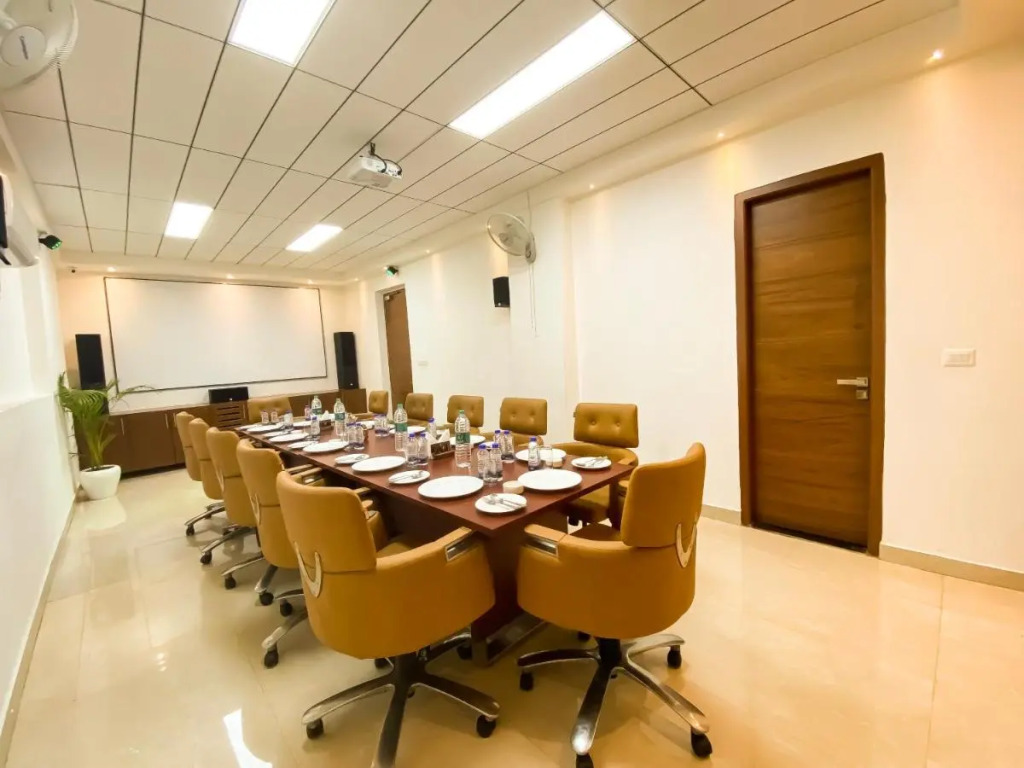 Sky Suites Huda City Center
