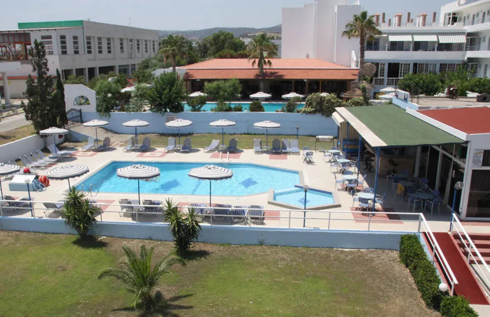Lagonas Beach Hotel