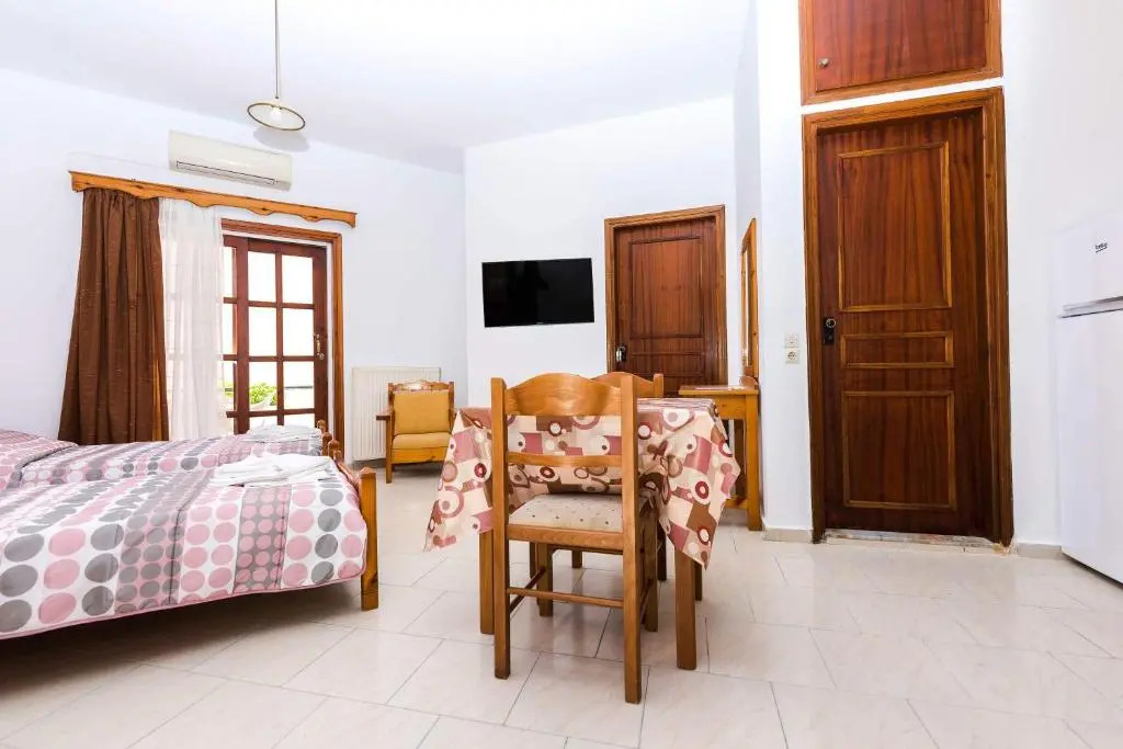 Erato Hotel Apartments