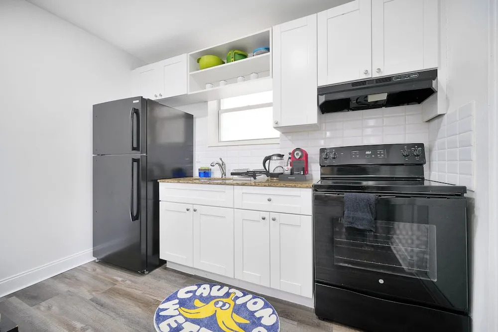 6 to 42 Guests 6 Kitchens Comfort Retreat Heart Wynwood