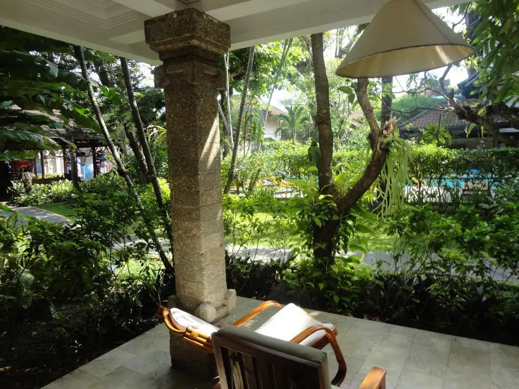 Sari Bunga Hotel - Legian, walking distance to Legian Beach