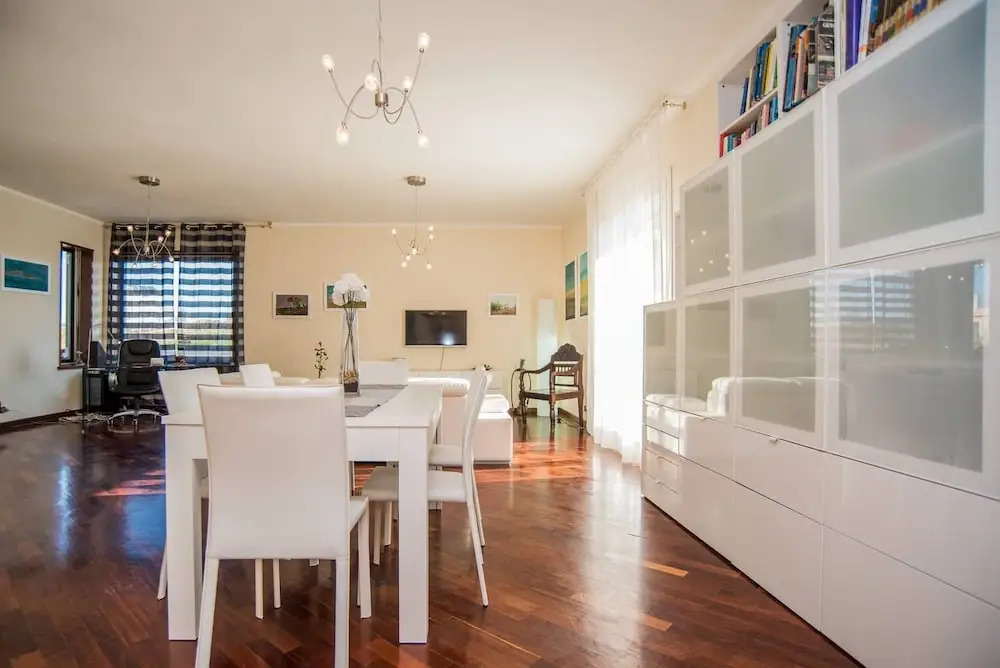 Deluxe Apartment in Villa Pantarei
