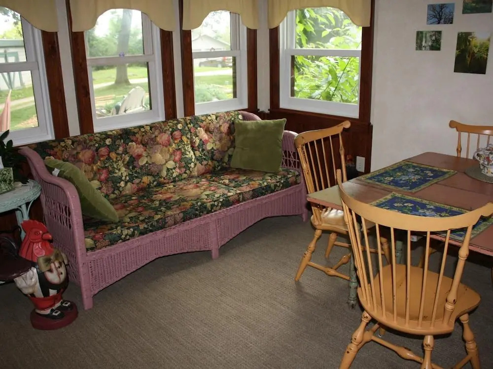 Kettle Moraine Cottage Bed & Breakfast