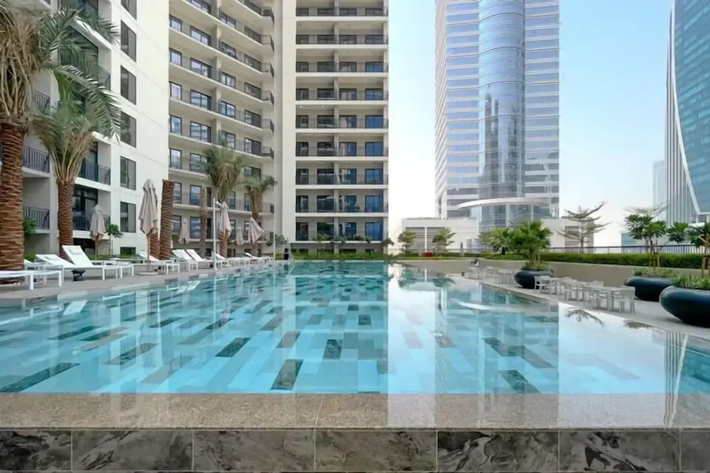 Chic 1BR Retreat in Business Bay