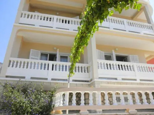Apartmani Viola Kampor