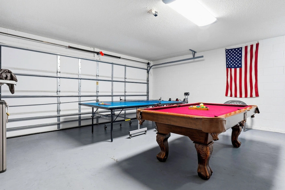 5BR Villa Private Pool & Game Room