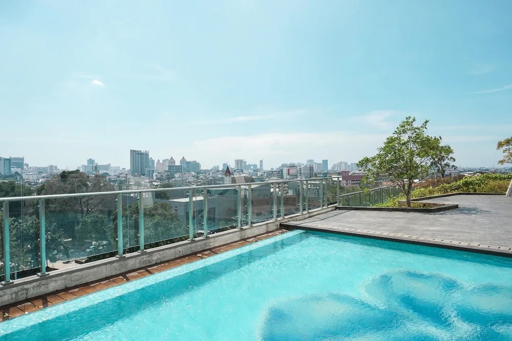Minimalist And Strategic Studio Room At Menteng Park Apartment