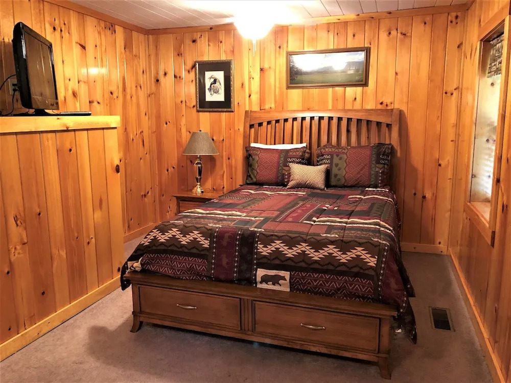 Bearly Rustic by RedAwning