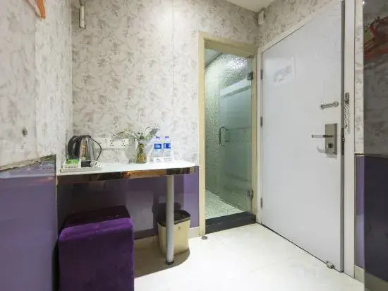 Haomeng Hotel (Shanghai Pengpu New Village Subway Station Branch)