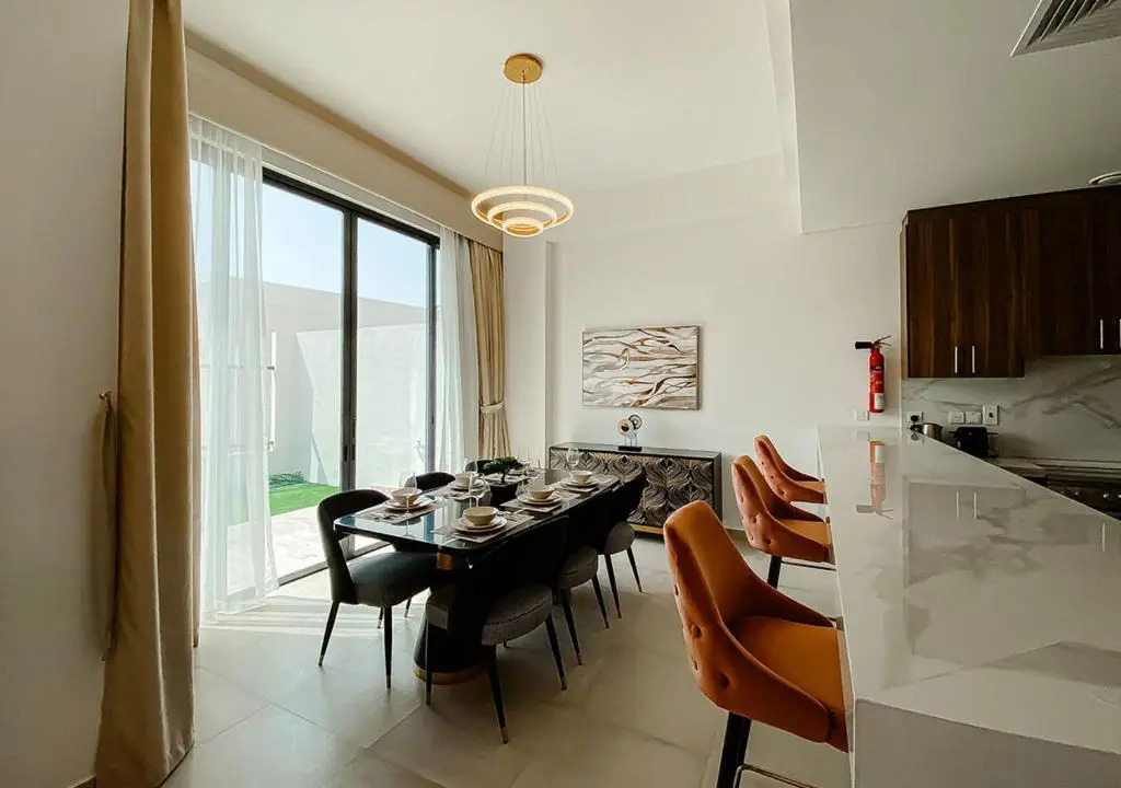 RH- Amazing 4BR Villa with private pool near Beach