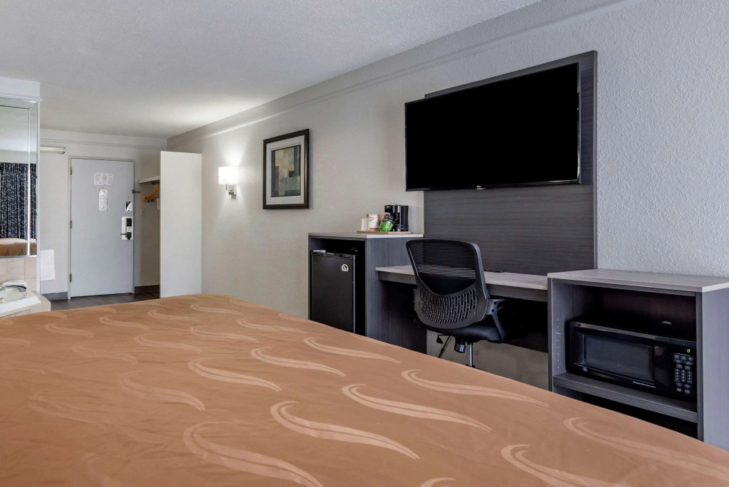 Quality Inn Rock Hill Northeast I-77