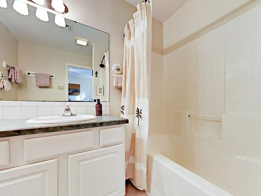 650 Sandpiper Circle Home 3 Bedrooms 2 Bathrooms Home