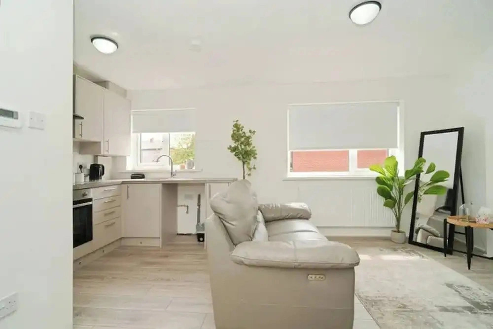 2-bed House Near Bury Town Centre