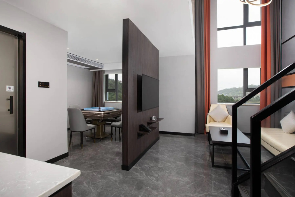 Ramada Encore By Wyndham Guiyang Shuanglong