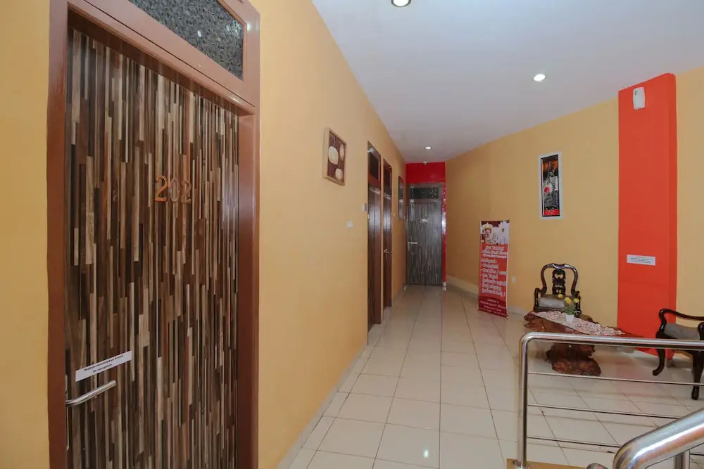 Airy Eco Panakkukang Hertasning Raya Blok C2 Makassar