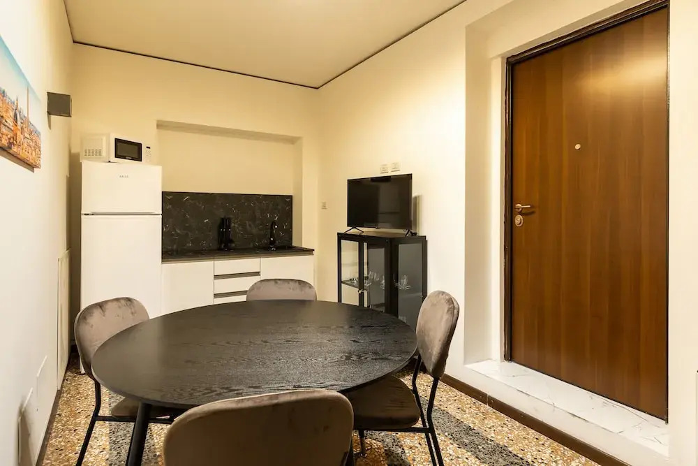 Strada Maggiore Apts by Wonderful Italy