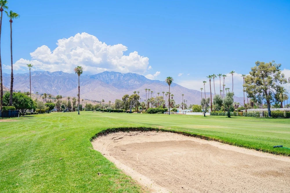 Par at Paradise in Palm Springs
