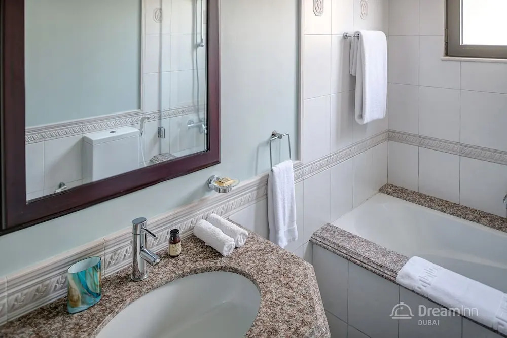 Dream Inn Dubai-Luxury Palm Beach Villa