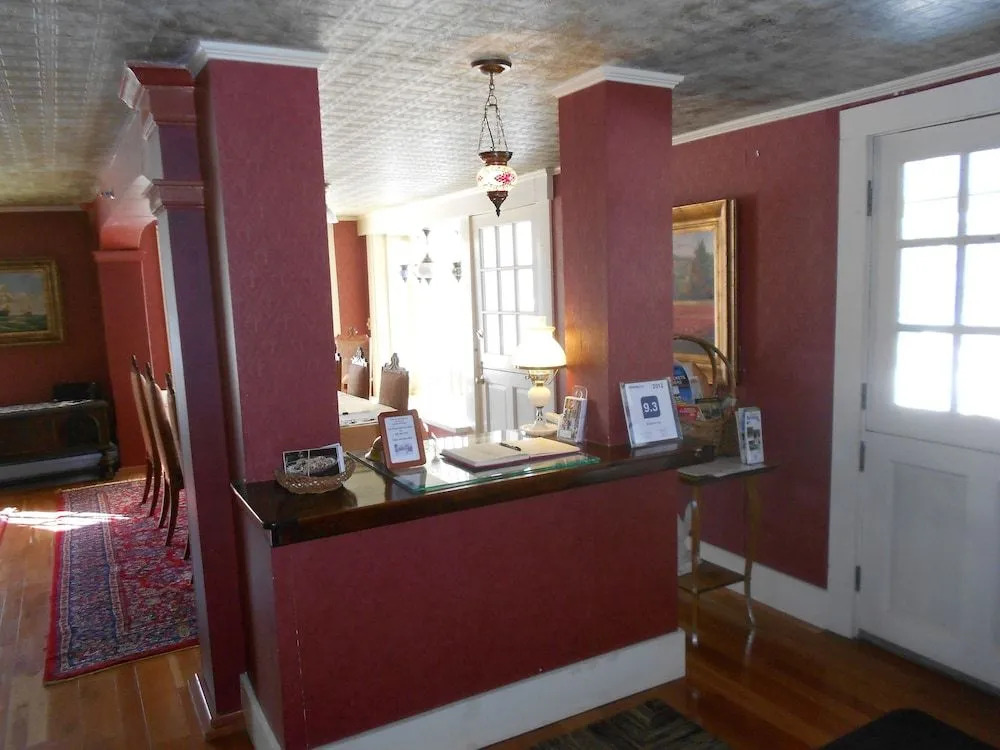 Eastman Inn