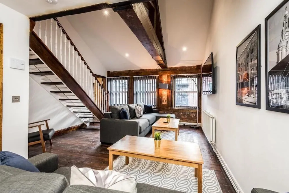 UStay 27 Stanley Street Party Apartments
