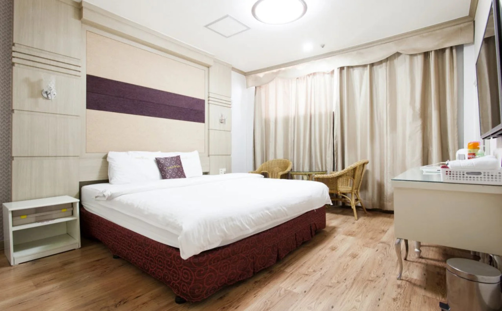 NS Hotel