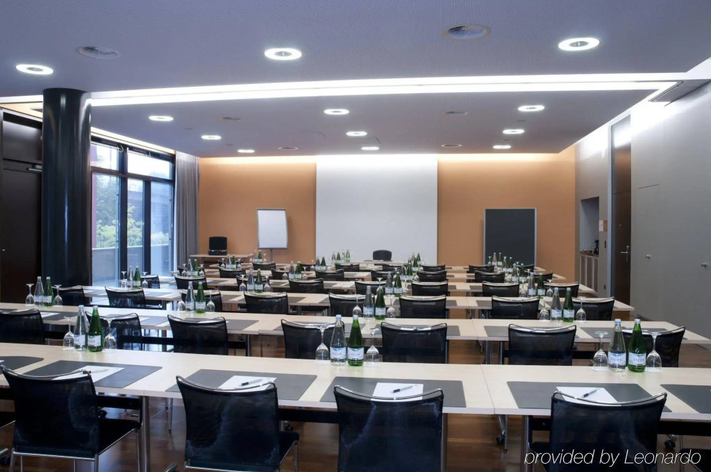 Holiday Inn Zürich Messe by IHG
