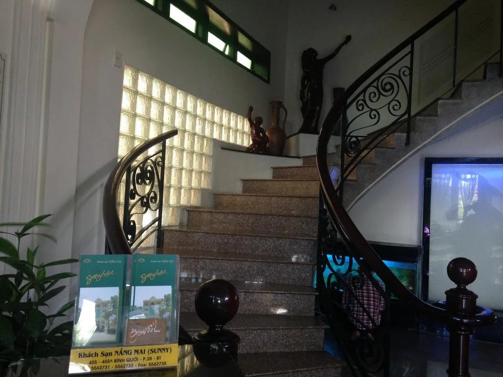 Sunny Hotel Binh Quoi